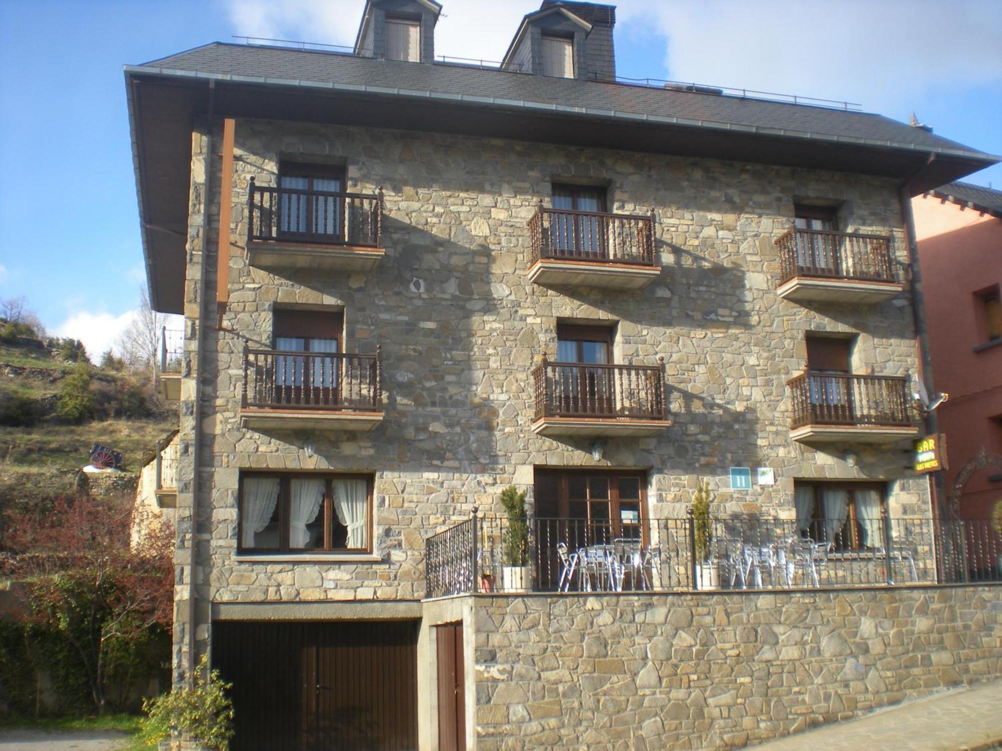 Hotel Las Nieves Linas de Broto Luaran gambar
