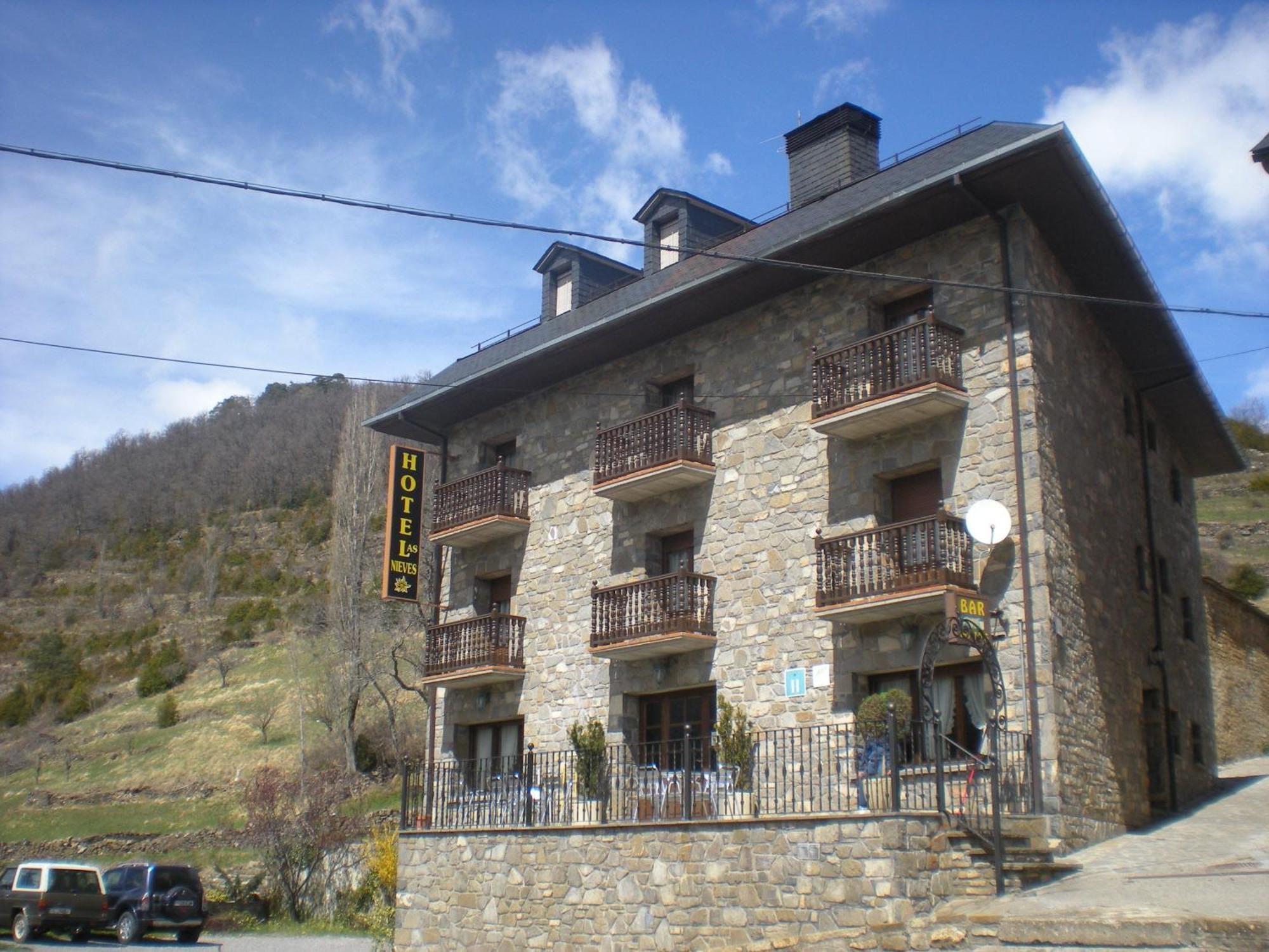 Hotel Las Nieves Linas de Broto Luaran gambar
