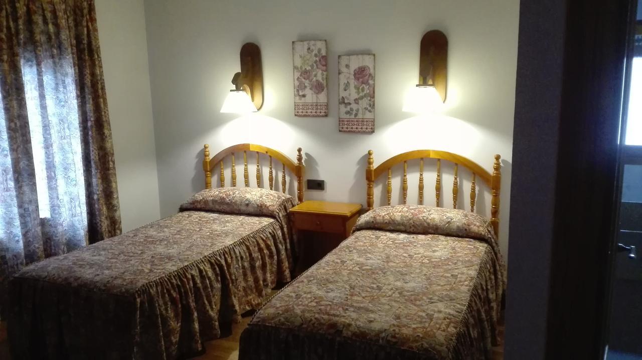 Hotel Las Nieves Linas de Broto Luaran gambar