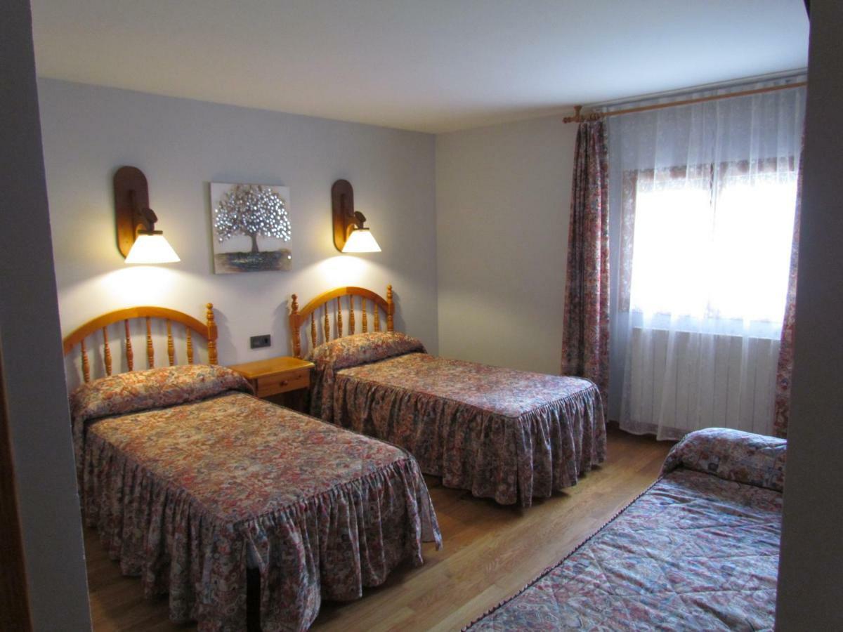 Hotel Las Nieves Linas de Broto Luaran gambar