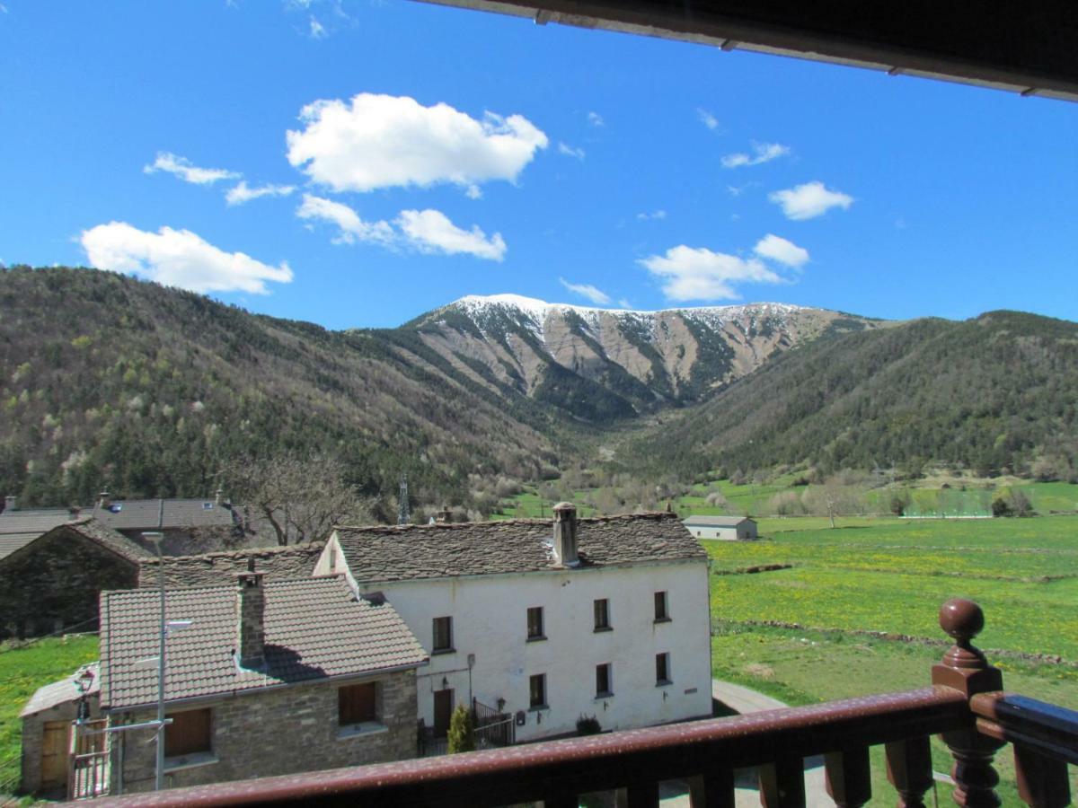 Hotel Las Nieves Linas de Broto Luaran gambar