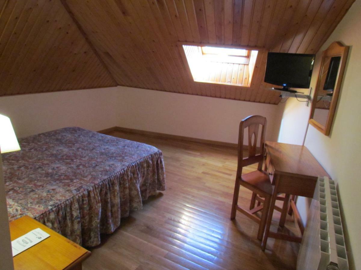 Hotel Las Nieves Linas de Broto Luaran gambar