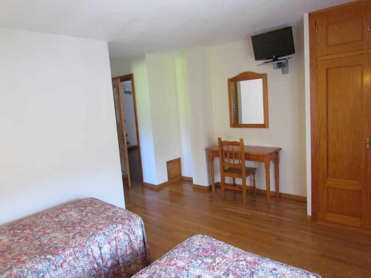 Hotel Las Nieves Linas de Broto Luaran gambar