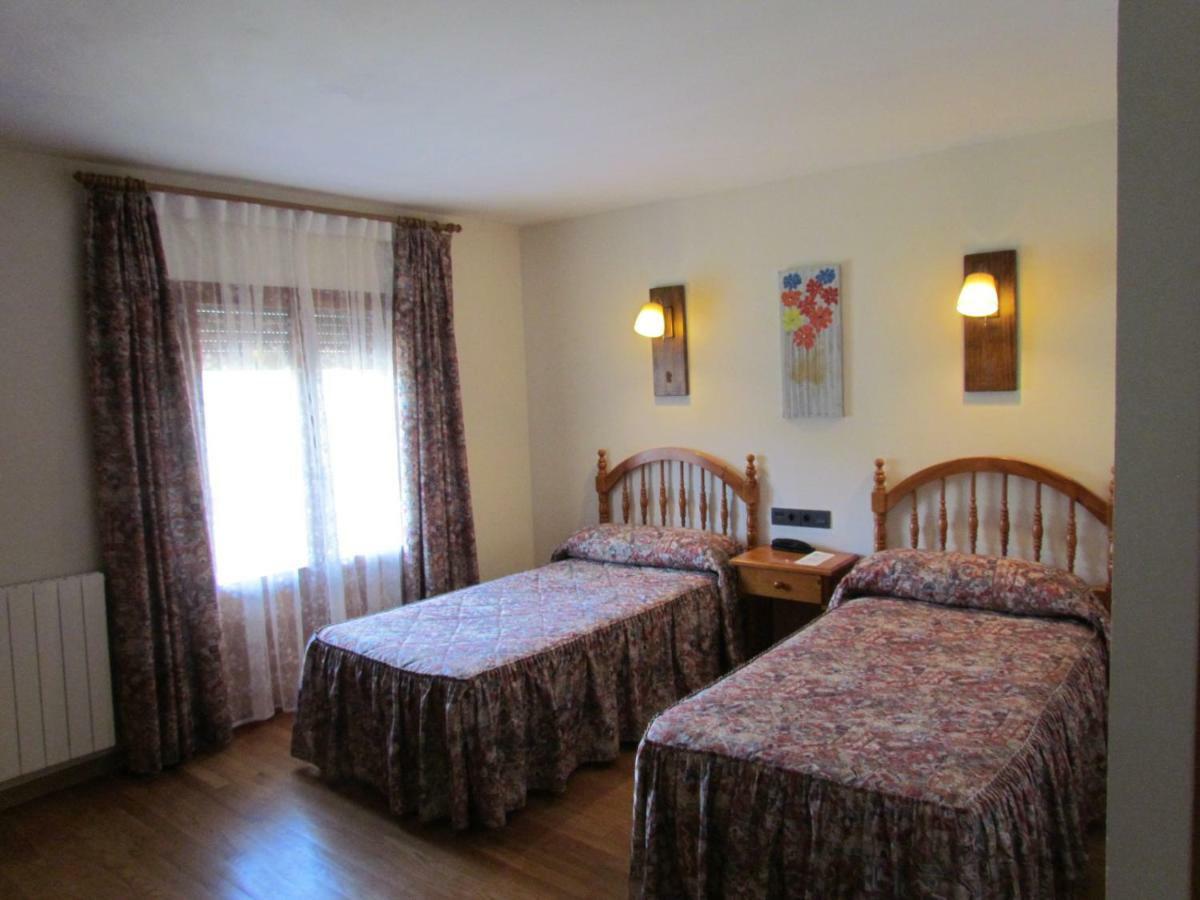 Hotel Las Nieves Linas de Broto Luaran gambar